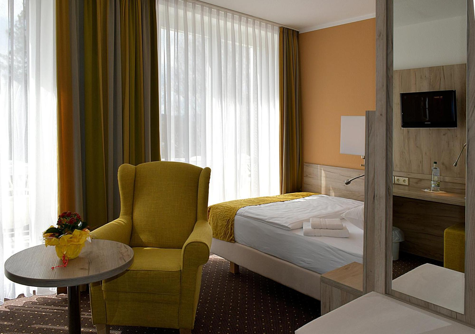 Hotel Akzent Am Burgholz 4*